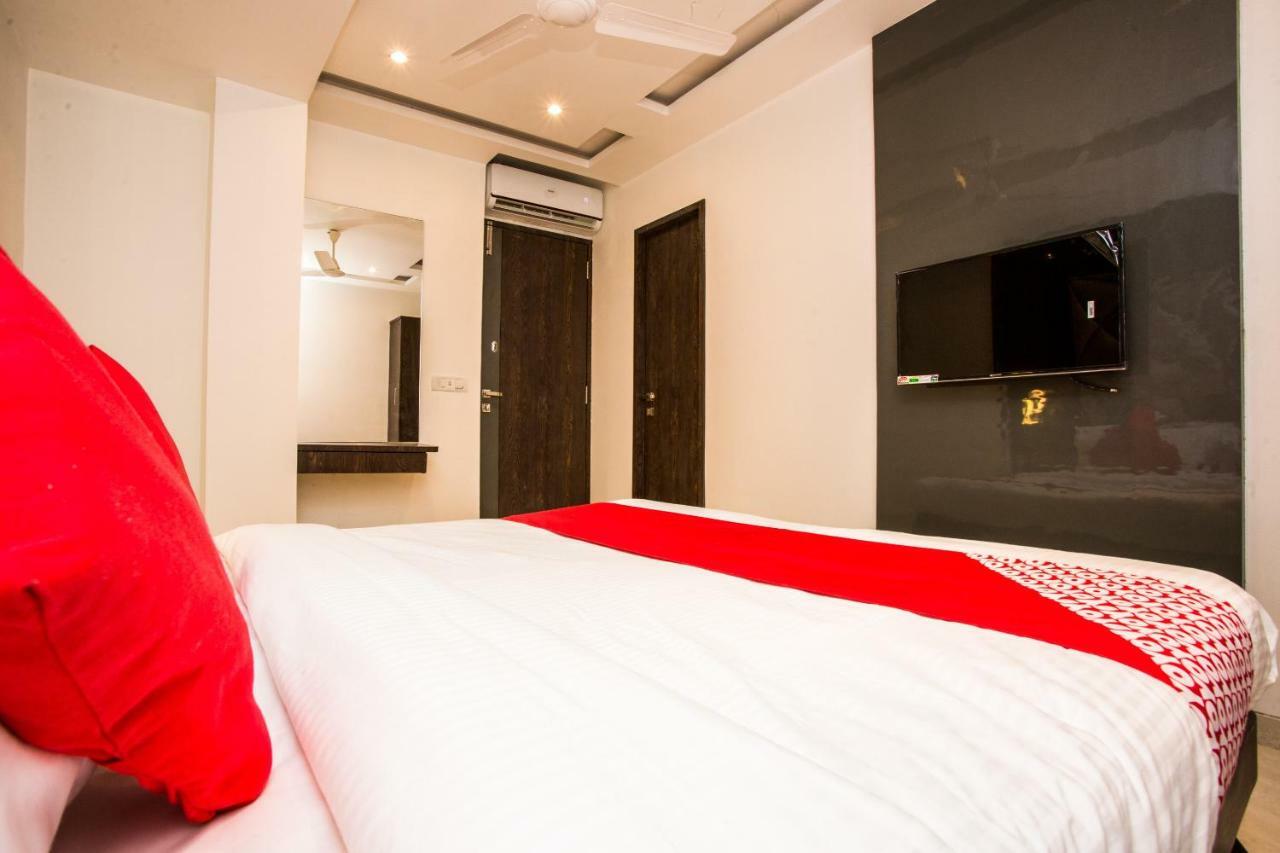 Oyo 37559 Hotel Al Haram Bombay Exterior foto