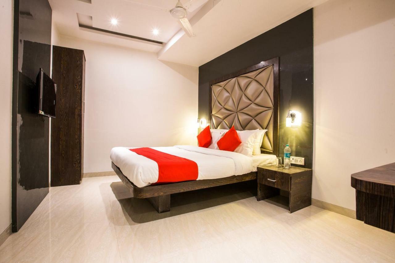 Oyo 37559 Hotel Al Haram Bombay Exterior foto